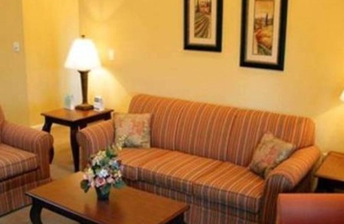 McGaheysville Resort | 2BR 2BA Luxury Woodstone w Hot Tub at Massanutten