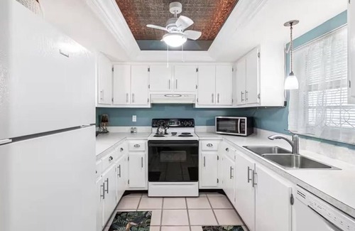 Naples Condo | 2BR/2BA South Naples Condo
