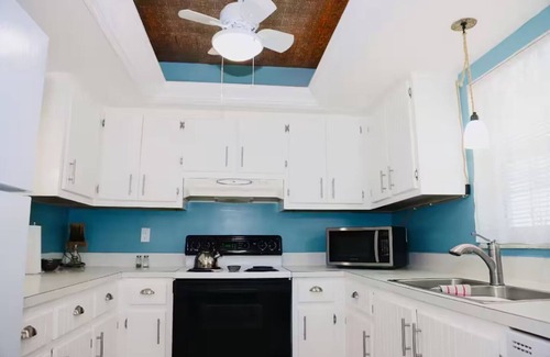 Naples Condo | 2BR/2BA South Naples Condo