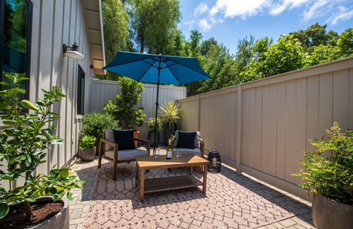 Los Olivos House | 2Br/2Br New & Stylish Cottage - Downtown Los Olivos