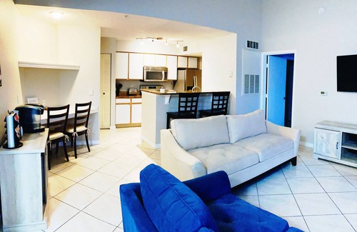 Kissimmee Condo | 2br 4 beds Universal Disney Free Parking Wifi pool-hot Spa Coffee Shopping Malls