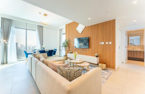 Za'abeel 2 Apartment | 2BR Apartment Walking Distance to Dubai Mall, Downtown Views II, Downtown by Deluxe Holiday Homes