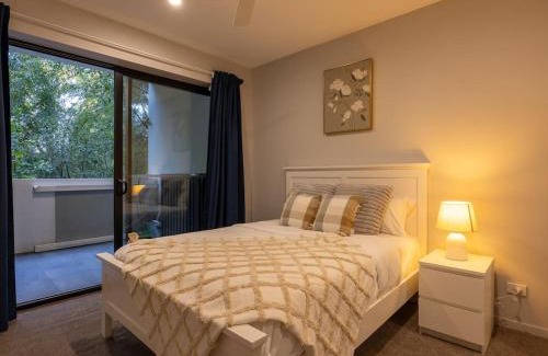 Macgregor Apartment | 2BR Apartment with Balcony Easy Access All Hotspot