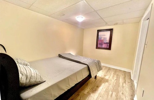 York Regional Municipality Apartment | 2BR Basement Apt in Newmarket