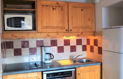 Orcieres-Merlette Apartment | 2BR cabin, 6 pers, PKG, free WIFI, near snow garden