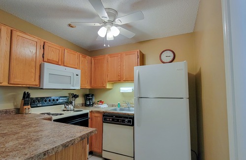 Weirs Beach Condo | 2BR Condo: Laconia Life near Weir Beach