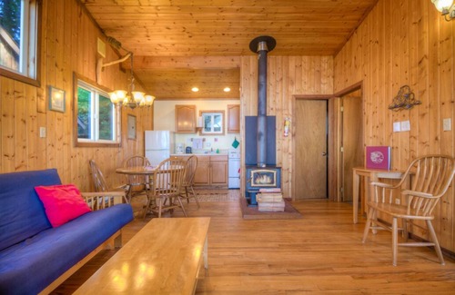 Eastsound Cabin | 2BR Deluxe Beachfront Cabin on Spectacular West Beach!