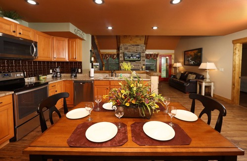 Gatlinburg Cabin | 2BR, Fireside jacuzzi in both bedrooms