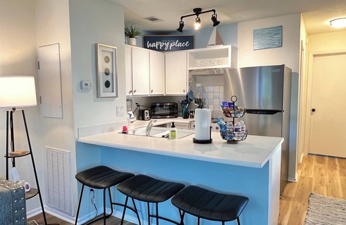 Cape Royale Condo | 2Br Getaway- Walk to Lake Livingston and Marina