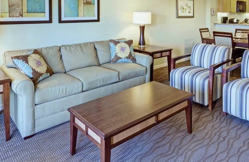 Kissimmee Condo | 2br Lockoff Condo Family Vacation w/Theme Parks!