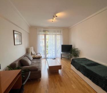 Nivy Apartment | 2BR Near Nivy & City Center