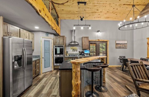 Williams House | 2BR Retreat Williams AZ Pathway to Canyon