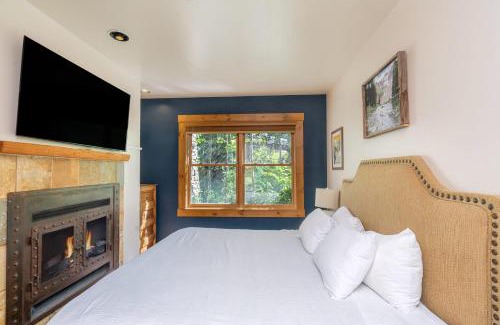 Mountain Village House | 2BR Ski-In, Ski-Out Telluride Condo