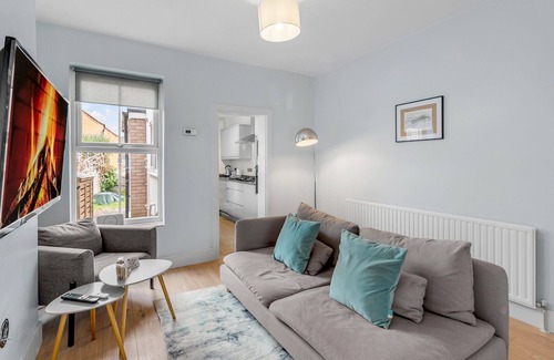 Norwich House | 2BR Victorian Home |6 Mins Drive To Norwich Castle