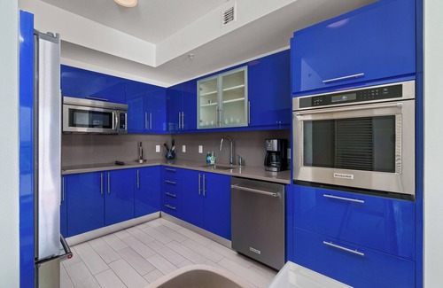 Barrier Island Condo | 2BR W Residence, Double LivingRoom,Brand New Sofas, Pool, Hot tub