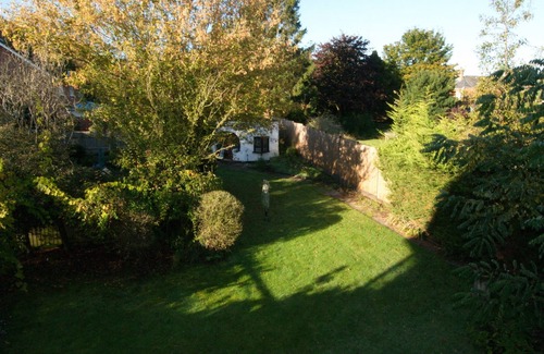 Bury St Edmunds Apartment | 2nd floor modern flat in large Edwardian house ten minutes’ walk from railway