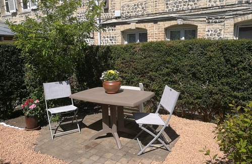 Dieppe Apartment | 2P. all comfort-48m2+garden.beach, port, shops and castle 8mn walk