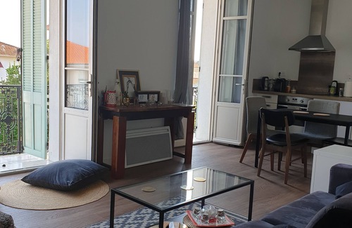 Carnot Apartment | 2rooms 4 pers. 1,5km from Palais/swimming pool/parking 12min walk center Cannes