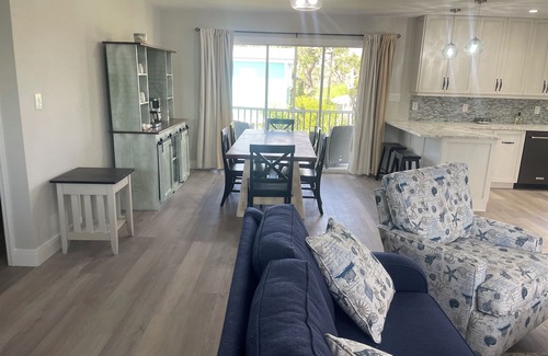 Saint James City House | 3/2 Stilt Home in the Heart of Saint James City