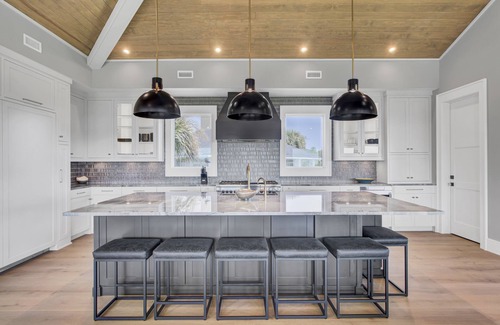 Isle of Palms House | 3 47th Avenue by AvantStay | Oceanfront + Private Pool + View