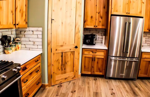Williams House | 3 Amigos-golf, canyon, RV garage