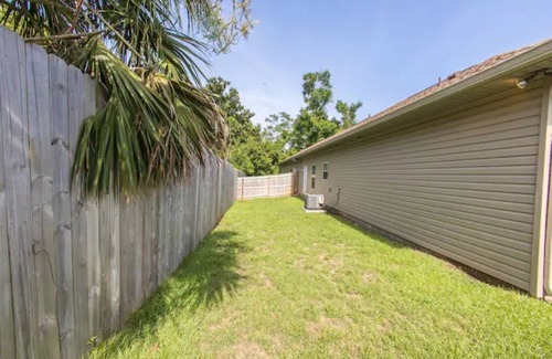 South Pensacola House | 3 bdr 2 Bath Modern Townhouse 5 min Downtown
