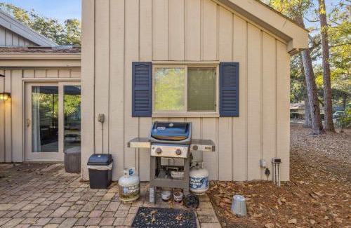 Lawton Woods House | 3 BDR Stay for 8 Near Beach Shops & Golf Course
