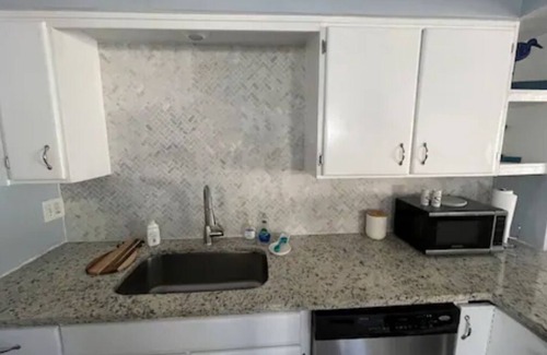 Cypress Lake House | 3 bed 2 bath, Heated Private POOL, Ft Myers near Cape Coral Bridge