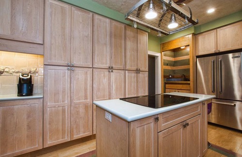 Mount Dora House | 3 bed/2 bath upscale home only 3 blocks from downtown Mount Dora