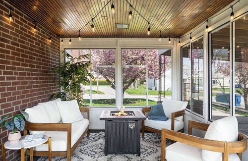 Grandview Heights House | 3 Bed Boutique Home: Near OSU, Short North, Crew Stadium, COSI, & Downtown