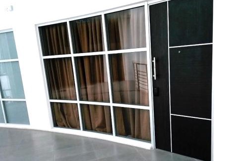 Bayan Lepas Apartment | 3-Bed Executive Suite, RumahKu @CEO