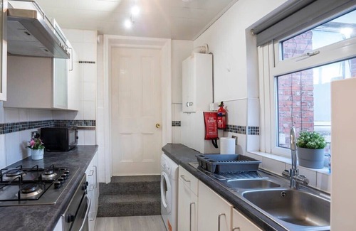 Gateshead Apartment | 3 Bed-Free Parking-Close to City