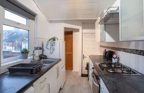 Gateshead Apartment | 3 Bed-Free Parking-Close to City