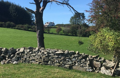 Abergele House | 3 Bed House - Sleeps 6 - Pets, Garden, Parking
