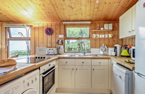 Aberdovey House | 3 Bed in Aberdovey 95594