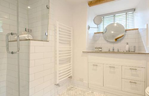 South Perrott House | 3 Bed in Beaminster 87914