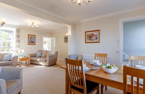 Brixham House | 3 Bed in Brixham BX007