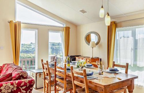 Brixham House | 3 Bed in Brixham BX012