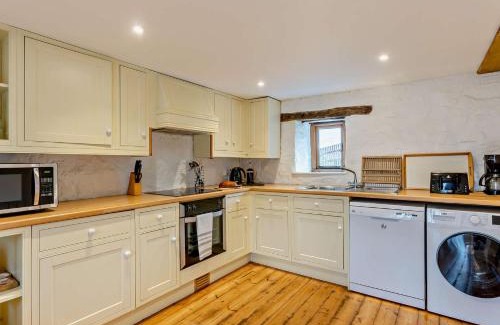 Holsworthy House | 3 Bed in Bude WVFCO
