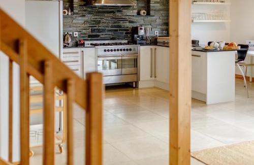 Saint Gennys House | 3 Bed in Crackington Haven 78271