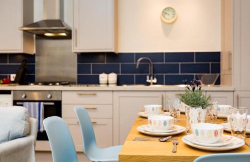 Eastbourne House | 3 Bed in Eastbourne EHC38