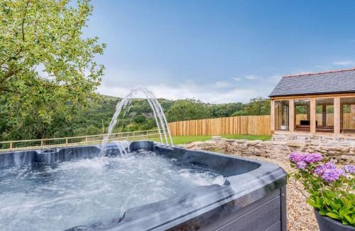 Bwlchgwyn House | 3 Bed in Gwynfryn 83938