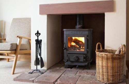 Egremont House | 3 Bed in Haile SZ058