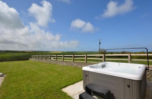 Hartland House | 3 Bed in Hartland GLAKE