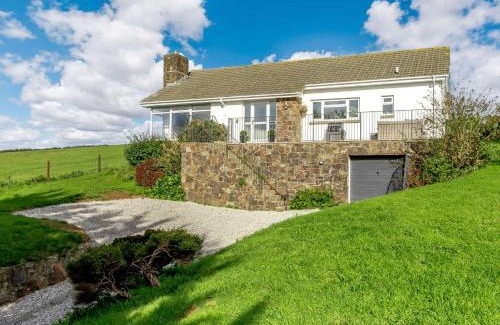 Lee House | 3 Bed in Ilfracombe 89605
