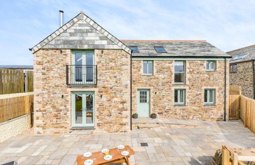 Newquay House | 3 Bed in Newquay 89943