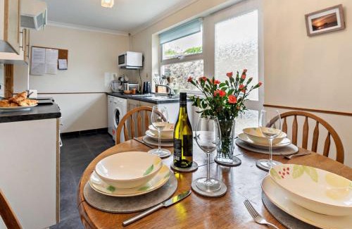 Redruth House | 3 Bed in St Day 37014