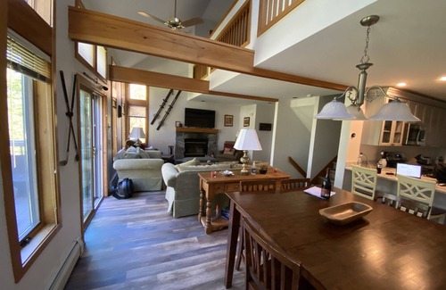 Wilmington Condo | 3 bed in Wilmington on Haystack Golf Course; close to Mt Snow; amazing sunsets!