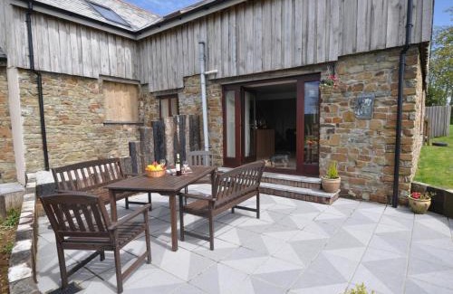 Woolfardisworthy House | 3 Bed in Woolsery 05171