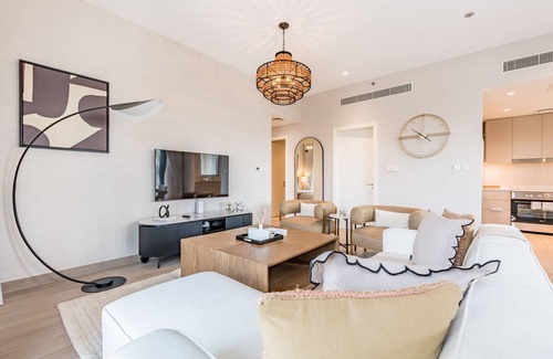 Dubai Apartment | 3 Bed + Maid's Room Near Festival City Mall, Creek Beach by Deluxe Holiday Homes